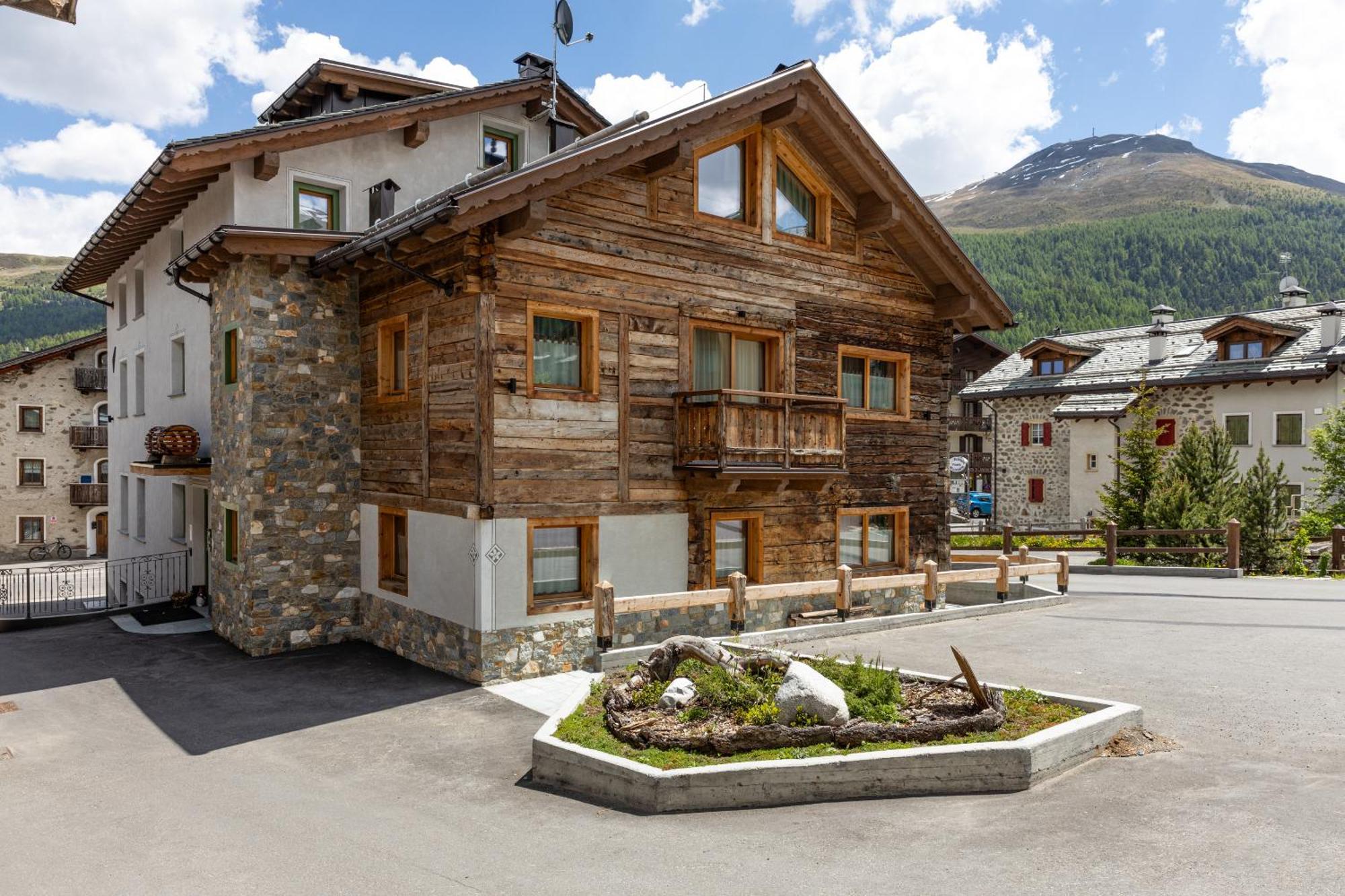 Snow Mountain Planet Suite House Livigno Luaran gambar